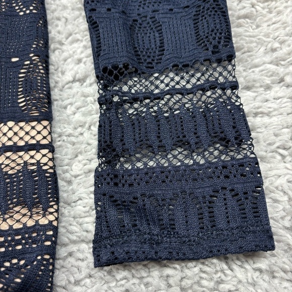 BCBGMaxazria Dress Womens Extra Small Crochet Sheath Bodycon Sexy Night Out - Picture 4 of 7